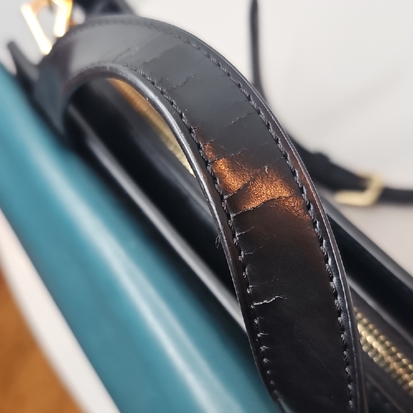 Charles & Keith Teal And Black Crossbody Bag - Picture 6 of 9